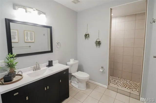 $390,000 | 129 Birchtree Circle, St. Robert, MO 65584