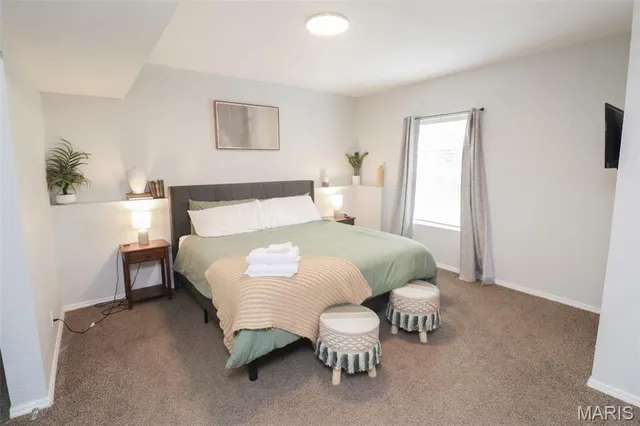 $390,000 | 129 Birchtree Circle, St. Robert, MO 65584