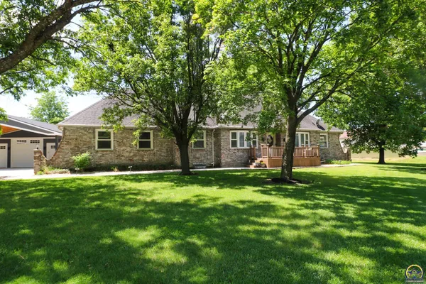 $414,000 | 2302 Sunset Lake Drive, Emporia, KS 66801