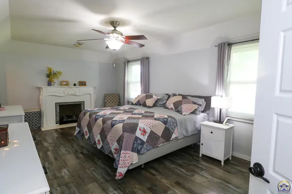 $414,000 | 2302 Sunset Lake Drive, Emporia, KS 66801