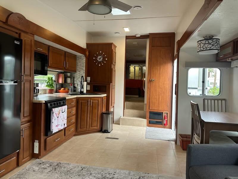 69411 Ramon Road, Unit 517 Cathedral City, CA 92234 - Photo 15 of 26 IMG_4475