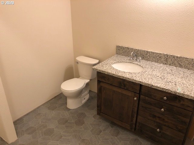 734 South Side Road Sutherlin, OR 97479 - Photo 7 of 22 Gallery Image 7