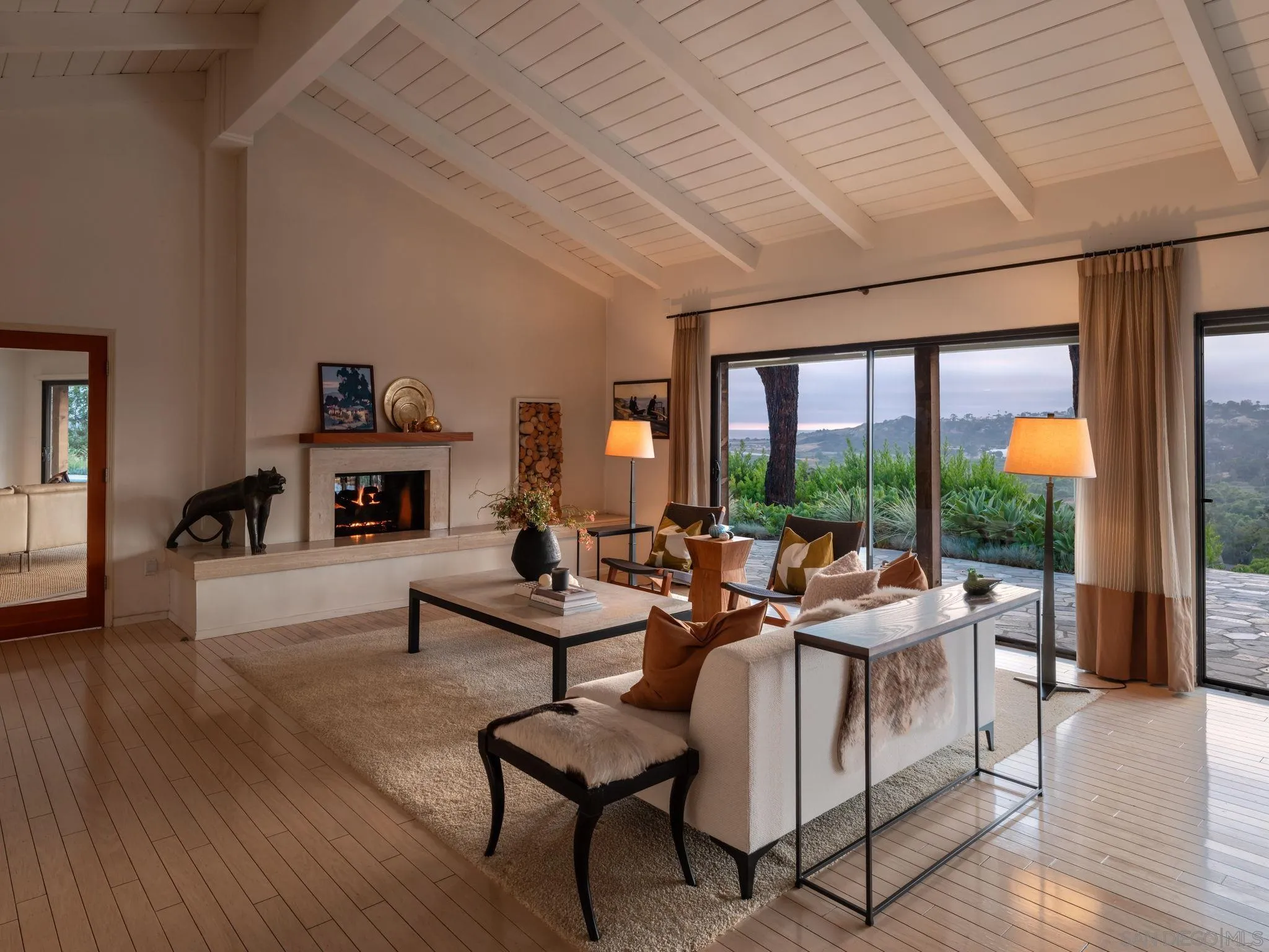 16532 Los Morros Rancho Santa Fe, CA 92067 - Photo 2 of 43