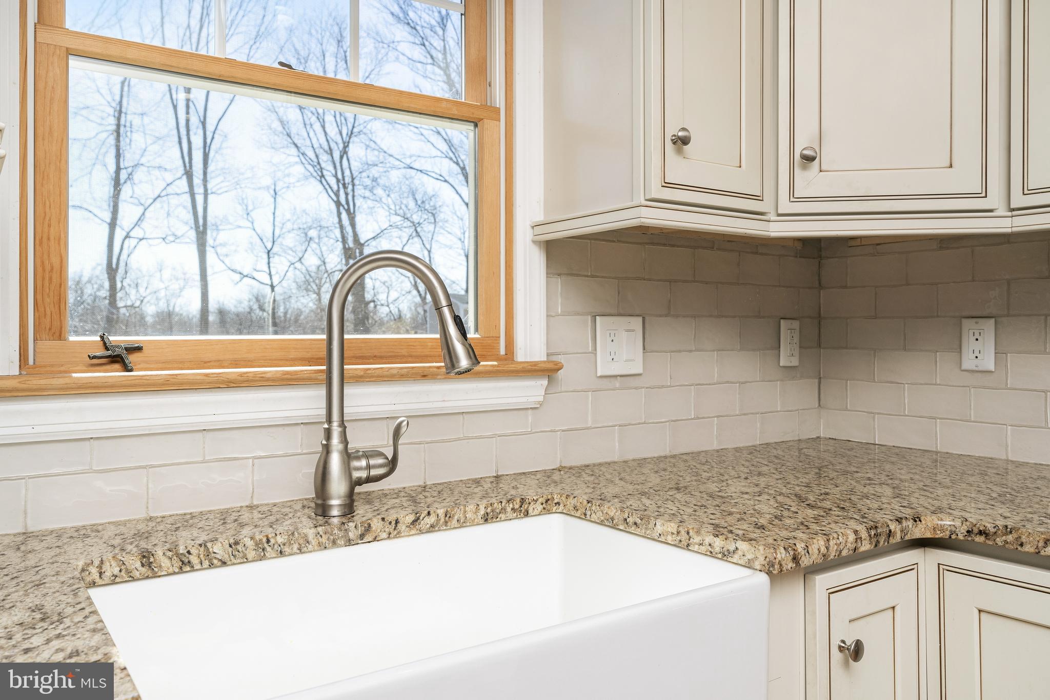 37 Maple Terrace Hillsborough, NJ 08844 - Photo 15 of 37