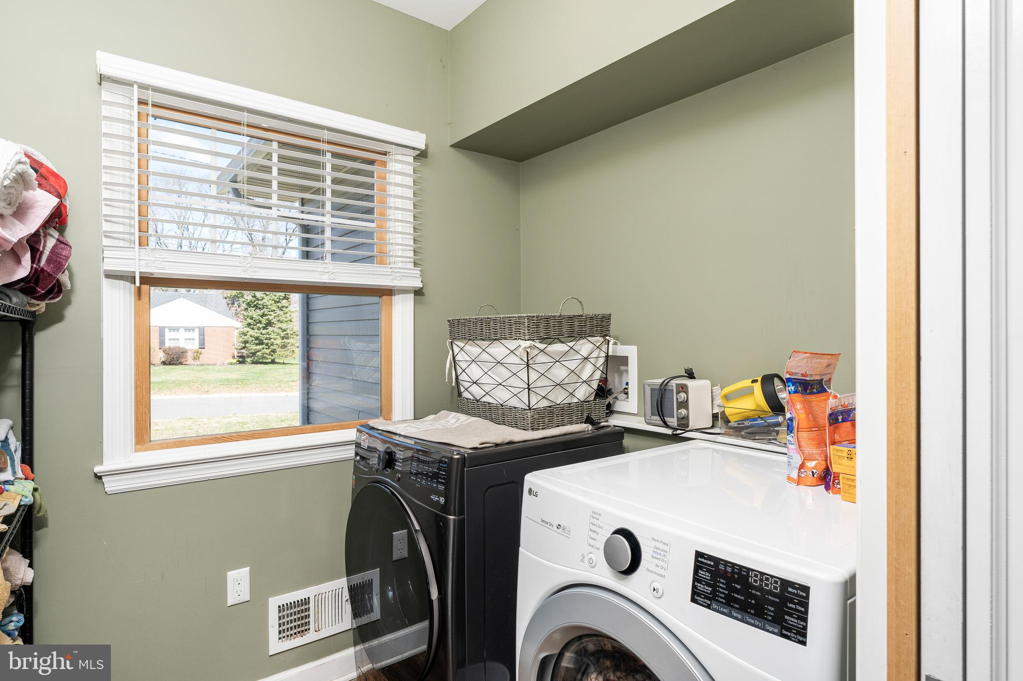 37 Maple Terrace Hillsborough, NJ 08844 - Photo 19 of 37