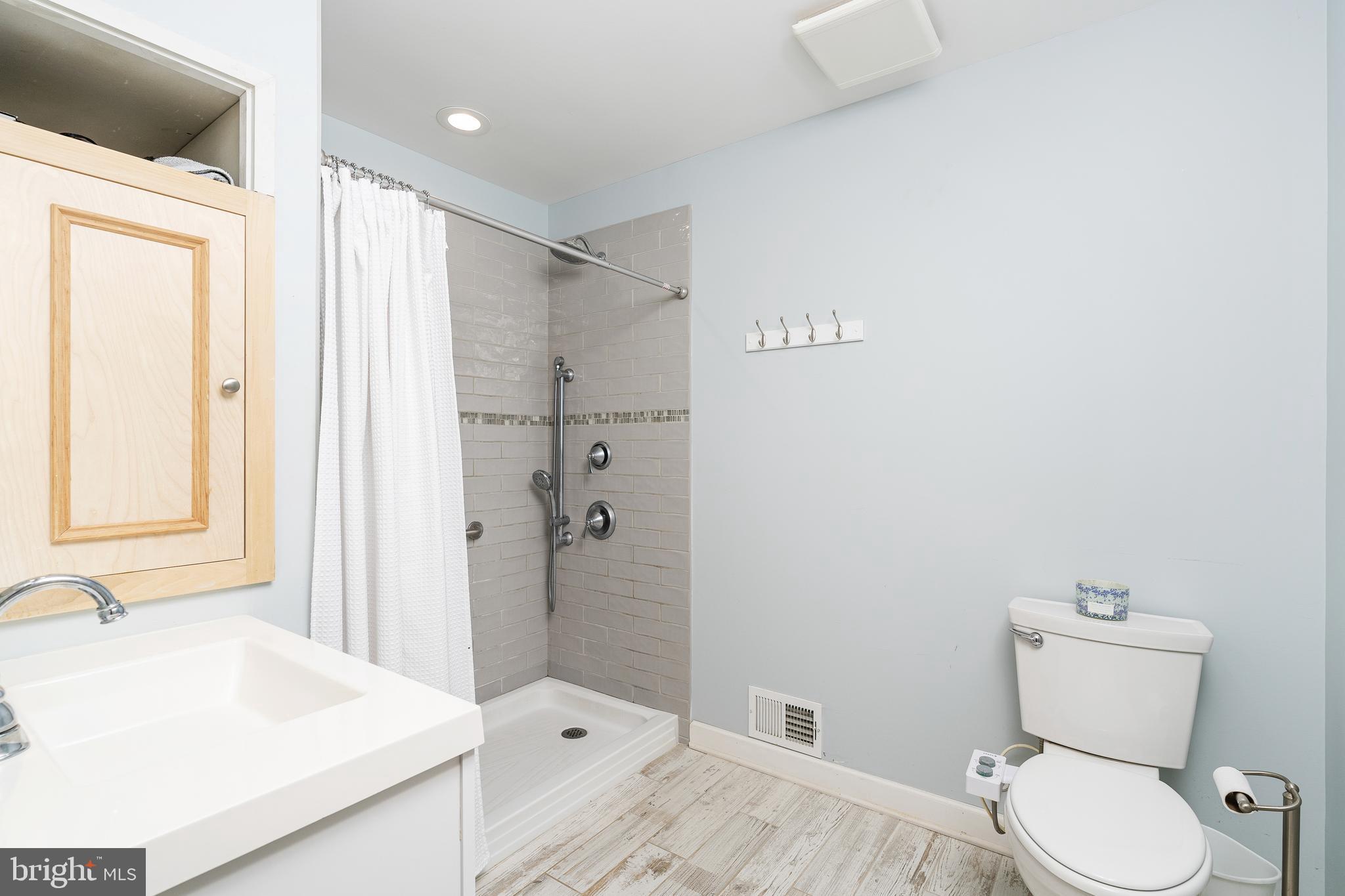 37 Maple Terrace Hillsborough, NJ 08844 - Photo 23 of 37