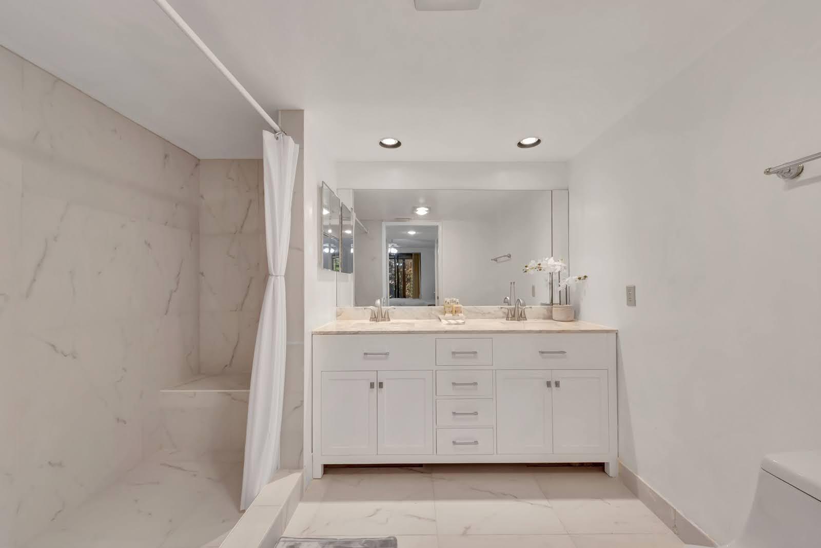 7844 La Mirada Drive Boca Raton, FL 33433 - Photo 23 of 44 PRIMARY ENSUITE