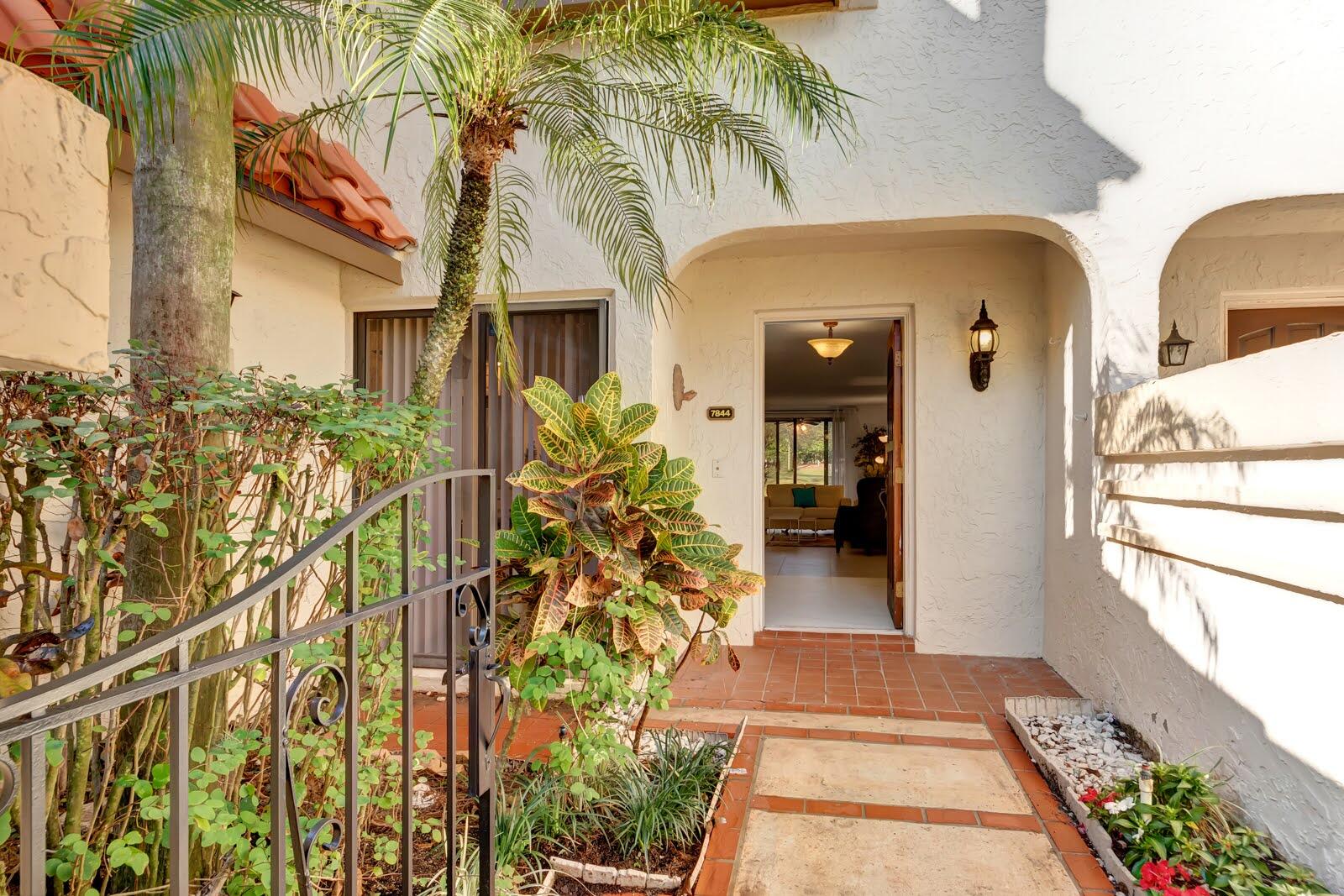 7844 La Mirada Drive Boca Raton, FL 33433 - Photo 4 of 44 7844 LA MIRADA