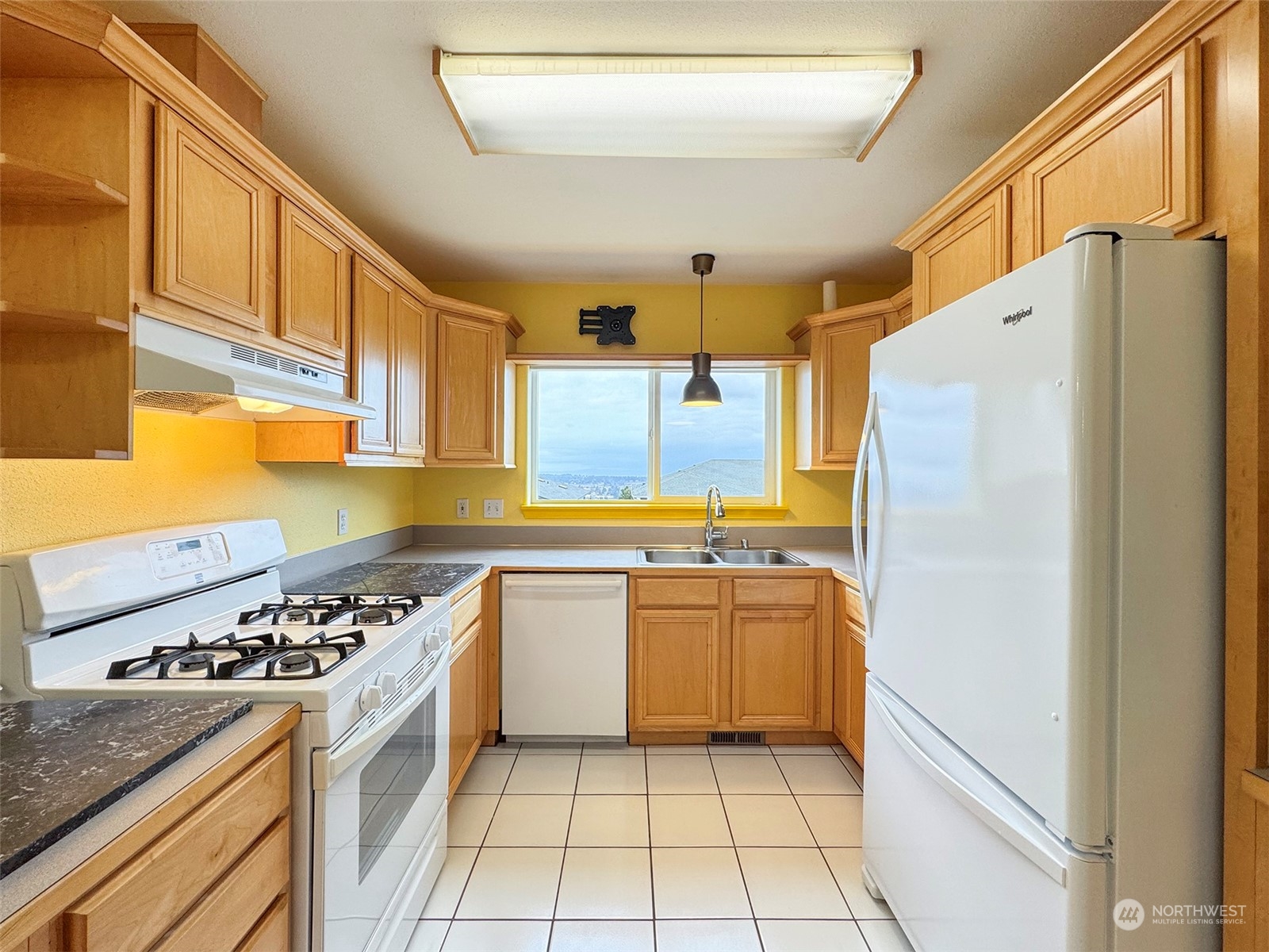 70 Amethyst Drive Sequim, WA 98382 - Photo 15 of 37