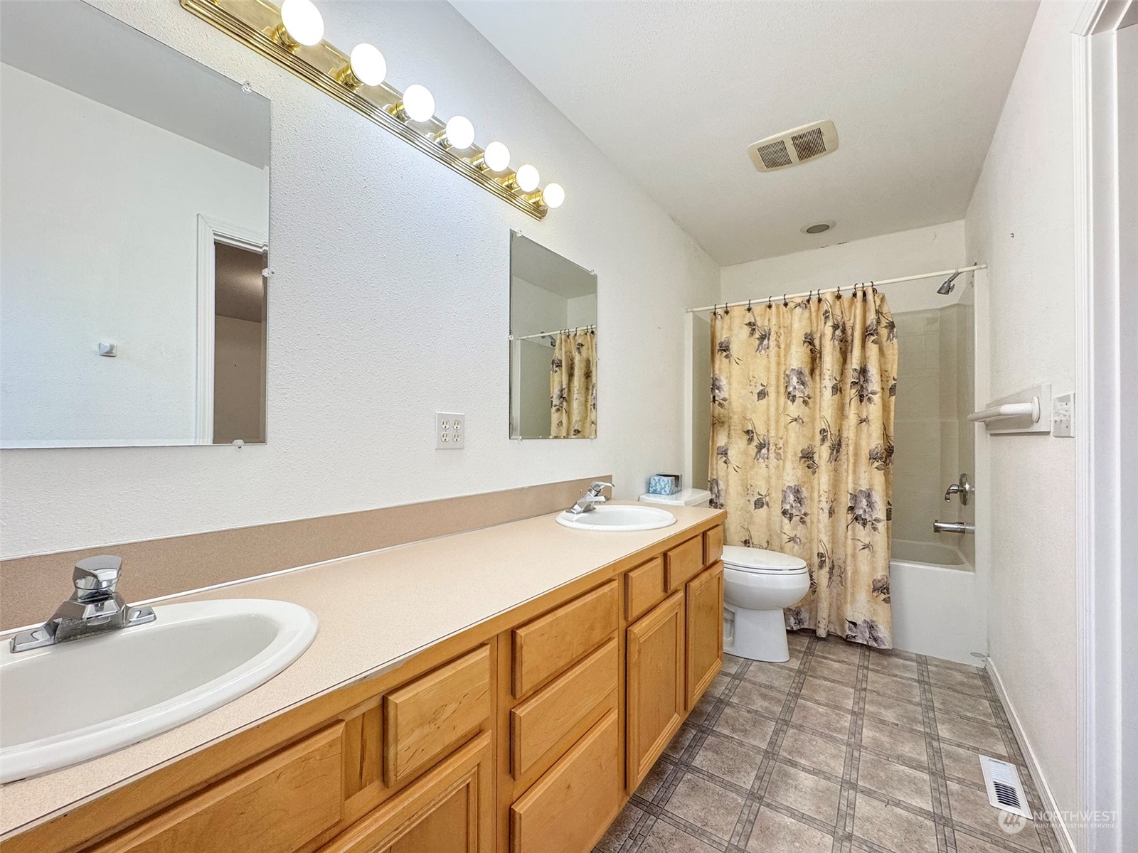 70 Amethyst Drive Sequim, WA 98382 - Photo 21 of 37