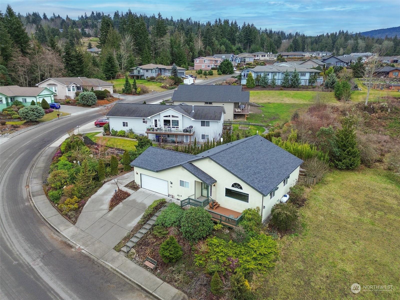 70 Amethyst Drive Sequim, WA 98382 - Photo 6 of 37