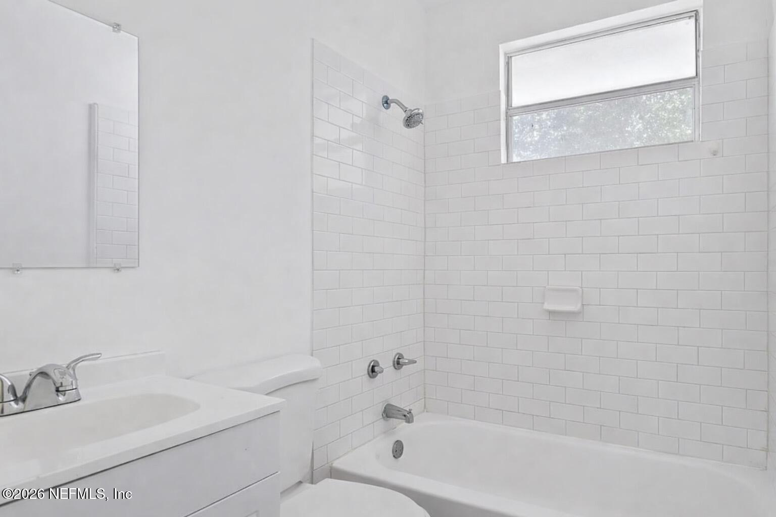 1534 Morgan Street, Unit 2 Jacksonville, FL 32209 - Photo 9 of 10 ChatGPT Image Jan 20, 2026 at 11_09_35 A