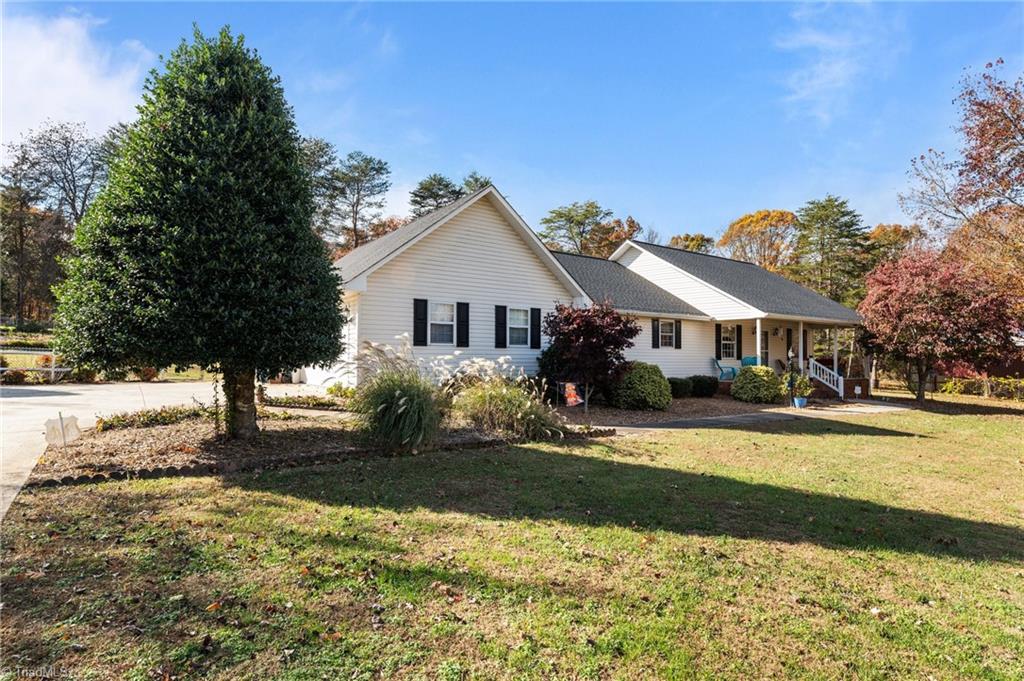 7701 Alcorn Road Greensboro, NC 27409 - Photo 4 of 32