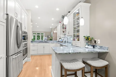 $1,750,000 | 18 Graystone Circle, Unit 18, Winchester, MA 01890
