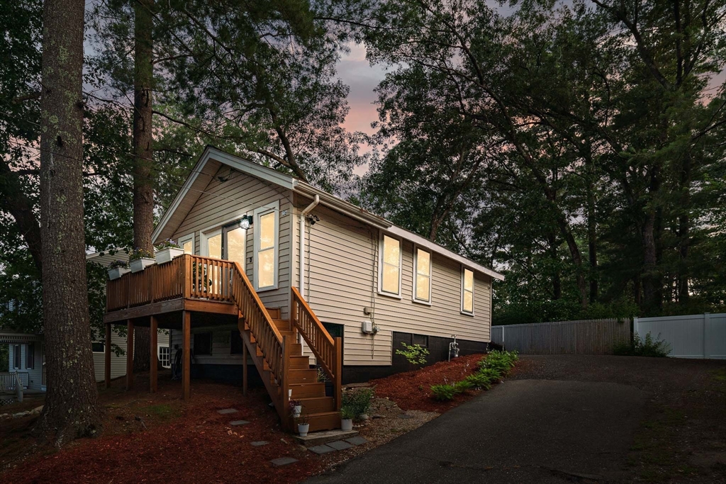 36 Elm Road Westford, MA 01886 - Photo 25 of 28