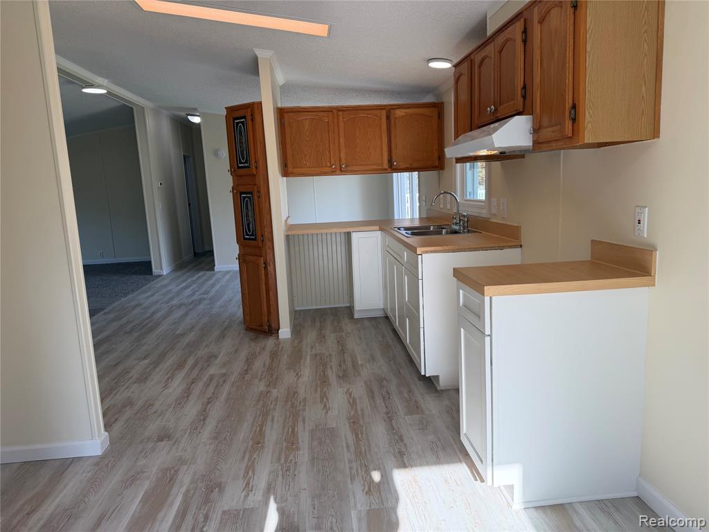 2218 Disch Street Flushing, MI 48433 - Photo 8 of 24