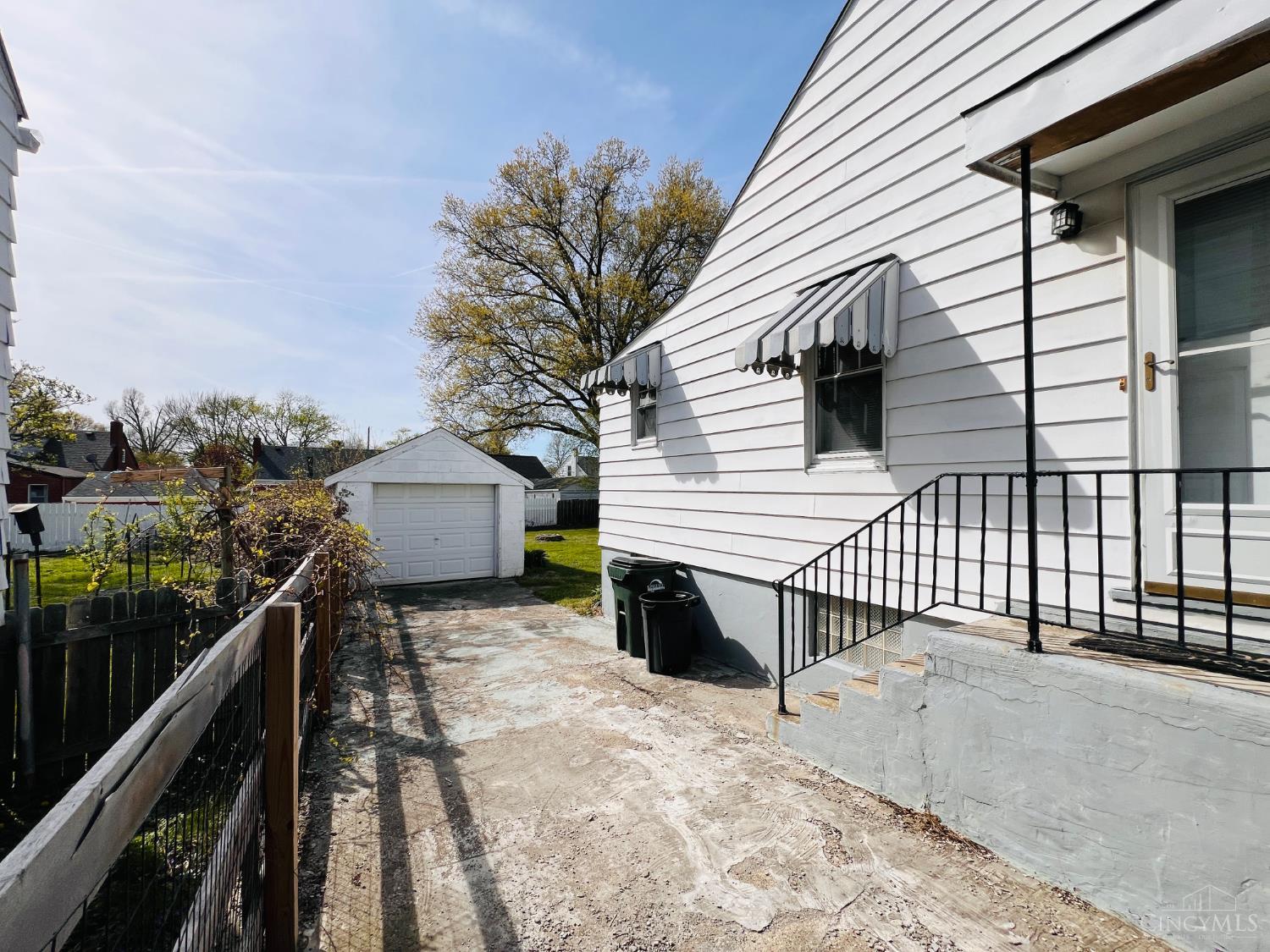 7905 Plainfield Road Cincinnati, OH 45236 - Photo 31 of 32