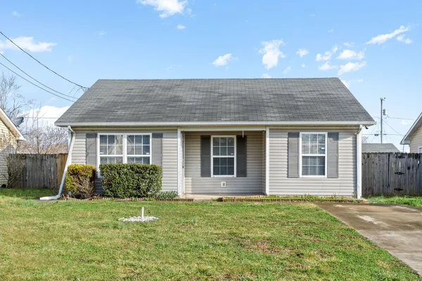 $1,395 | 1106 Keith Avenue, Oak Grove, KY 42262