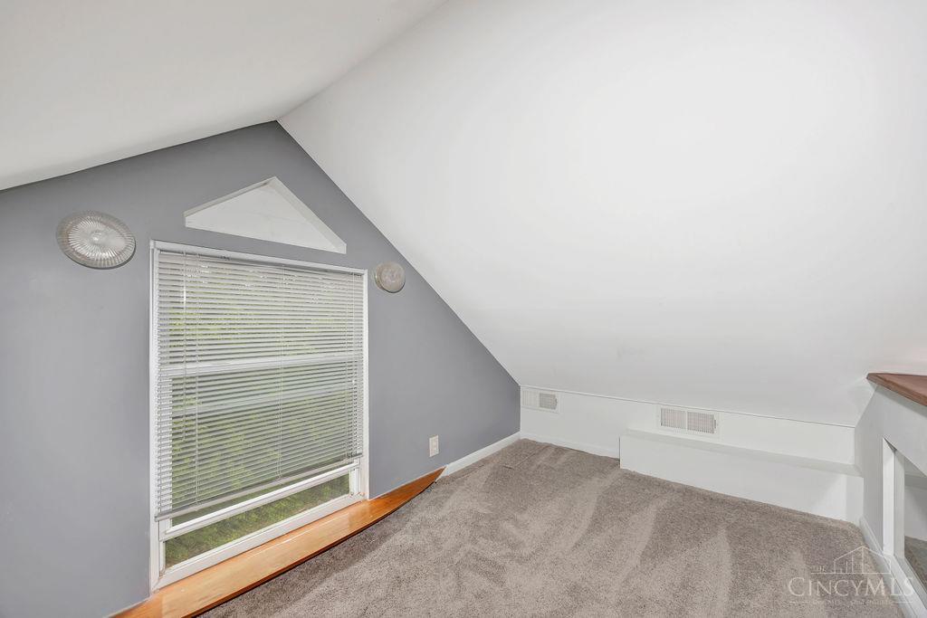 6851 Taylor Road Cincinnati, OH 45248 - Photo 32 of 50