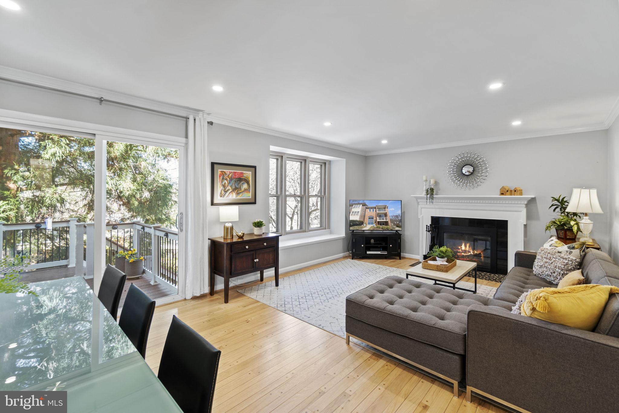 2156 Military Road Arlington, VA 22207 - Photo 4 of 19