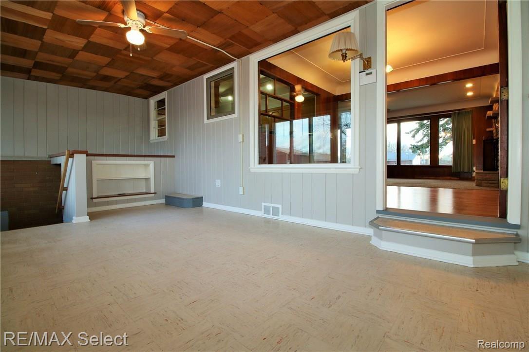 5105 Van Slyke Road Flint, MI 48507 - Photo 24 of 30 IMG_8906.JPG