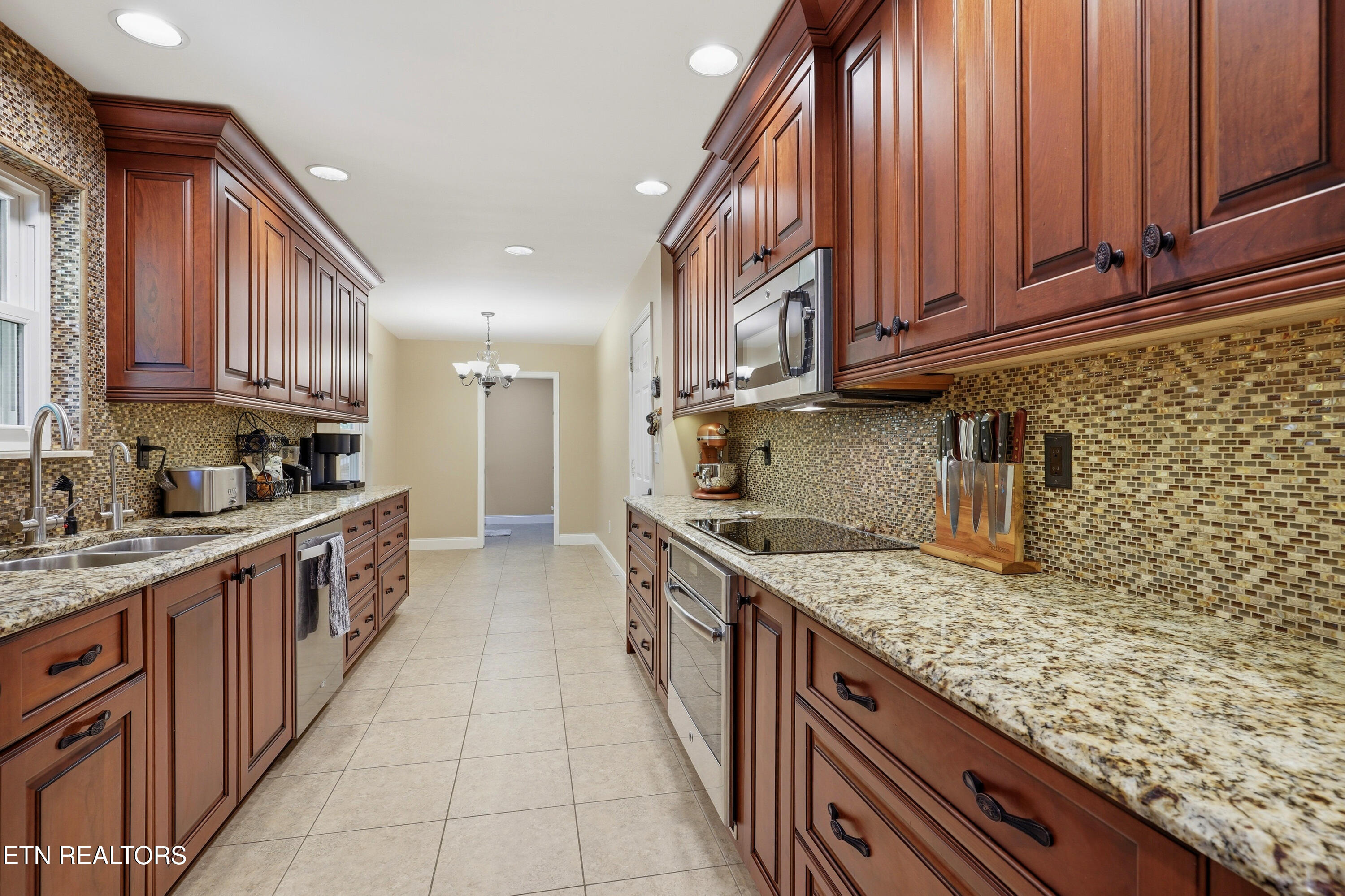 633 Banbury Road Knoxville, TN 37934 - Photo 12 of 41 Kitchen