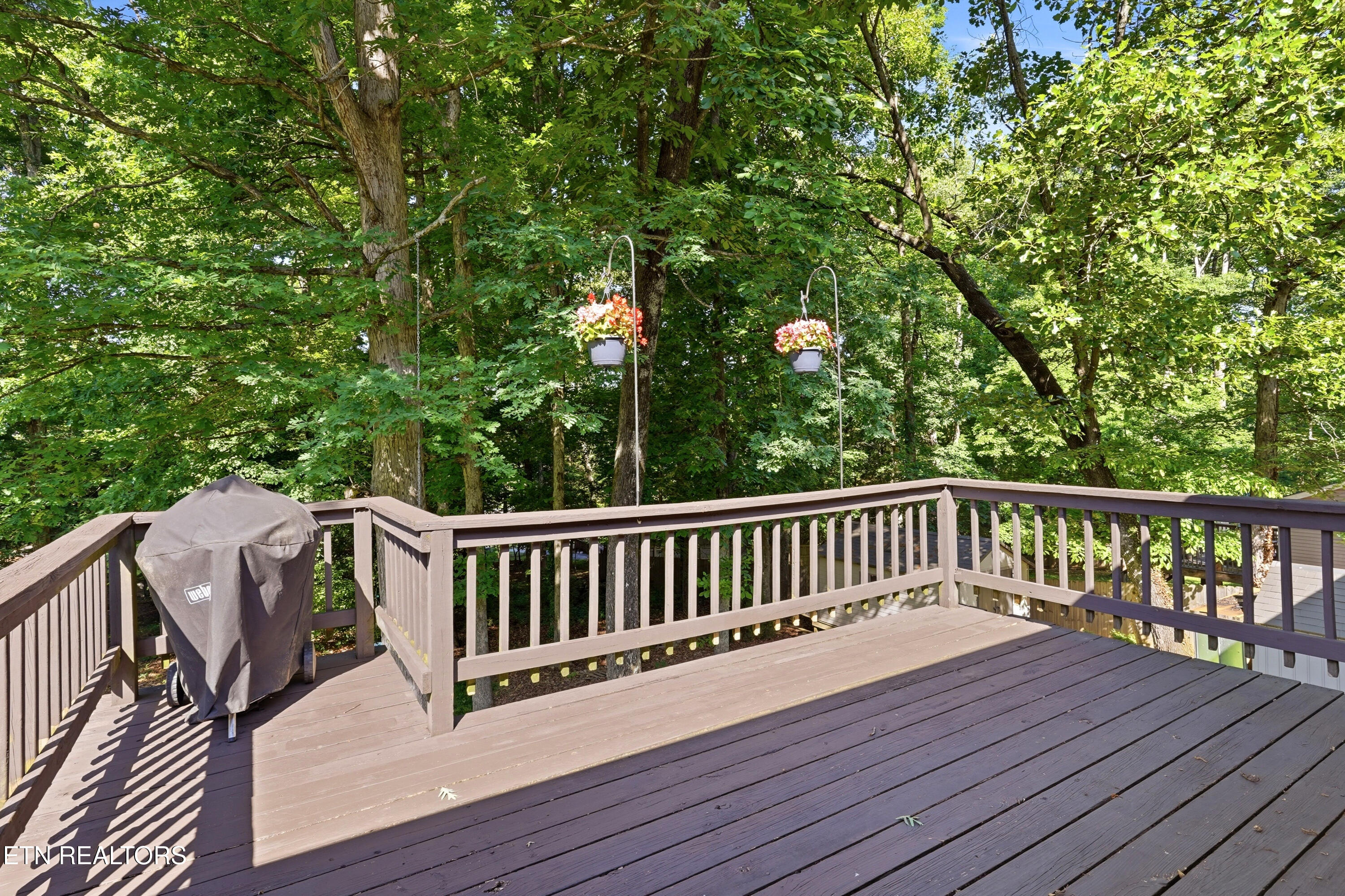 633 Banbury Road Knoxville, TN 37934 - Photo 19 of 41 Back Deck