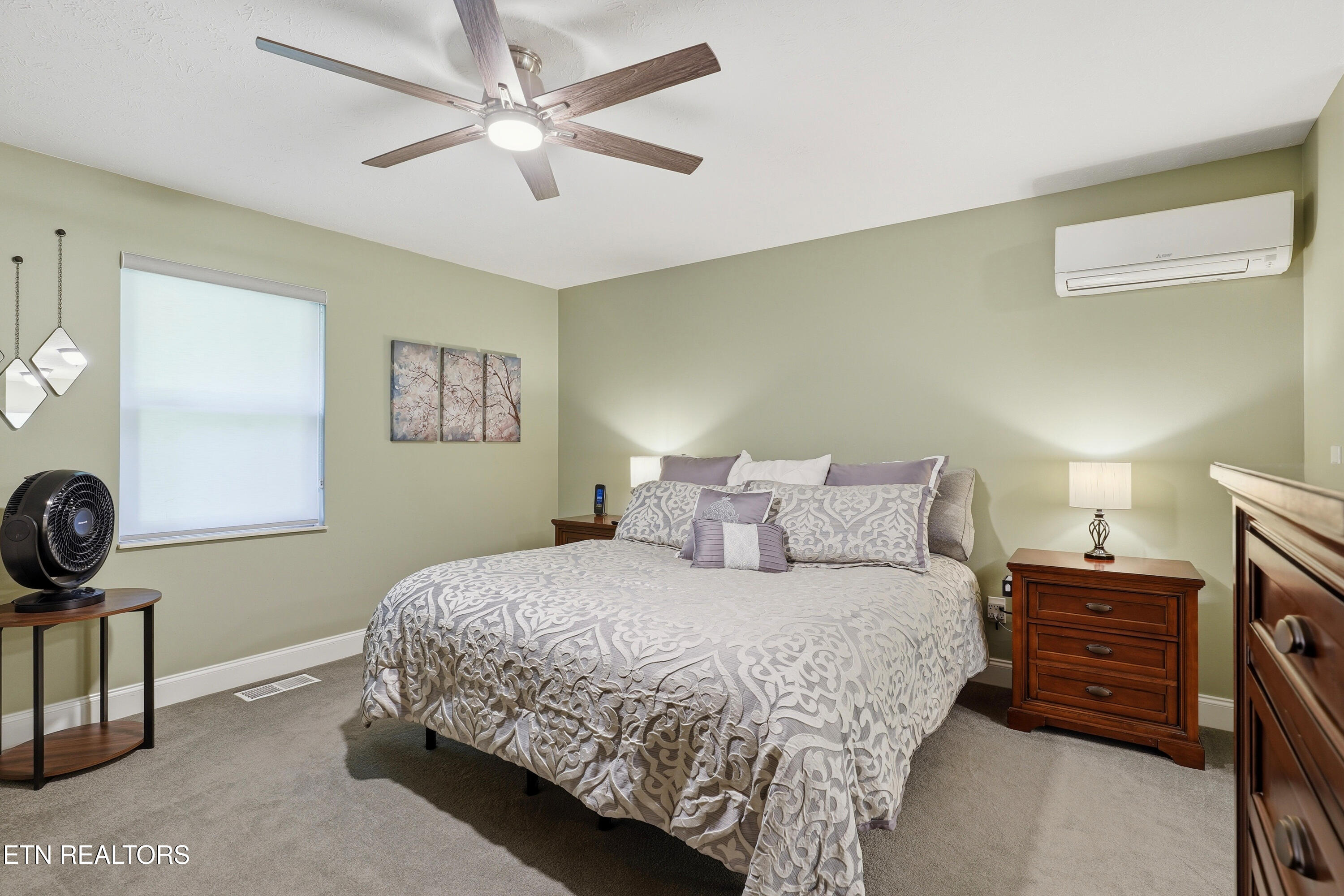 633 Banbury Road Knoxville, TN 37934 - Photo 22 of 41 Master Bedroom