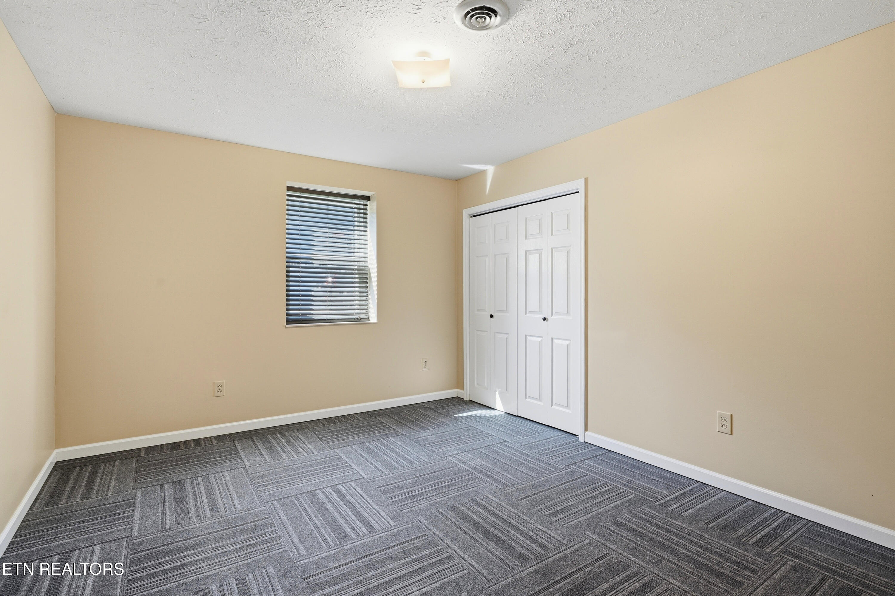 633 Banbury Road Knoxville, TN 37934 - Photo 28 of 41 Bedroom Three