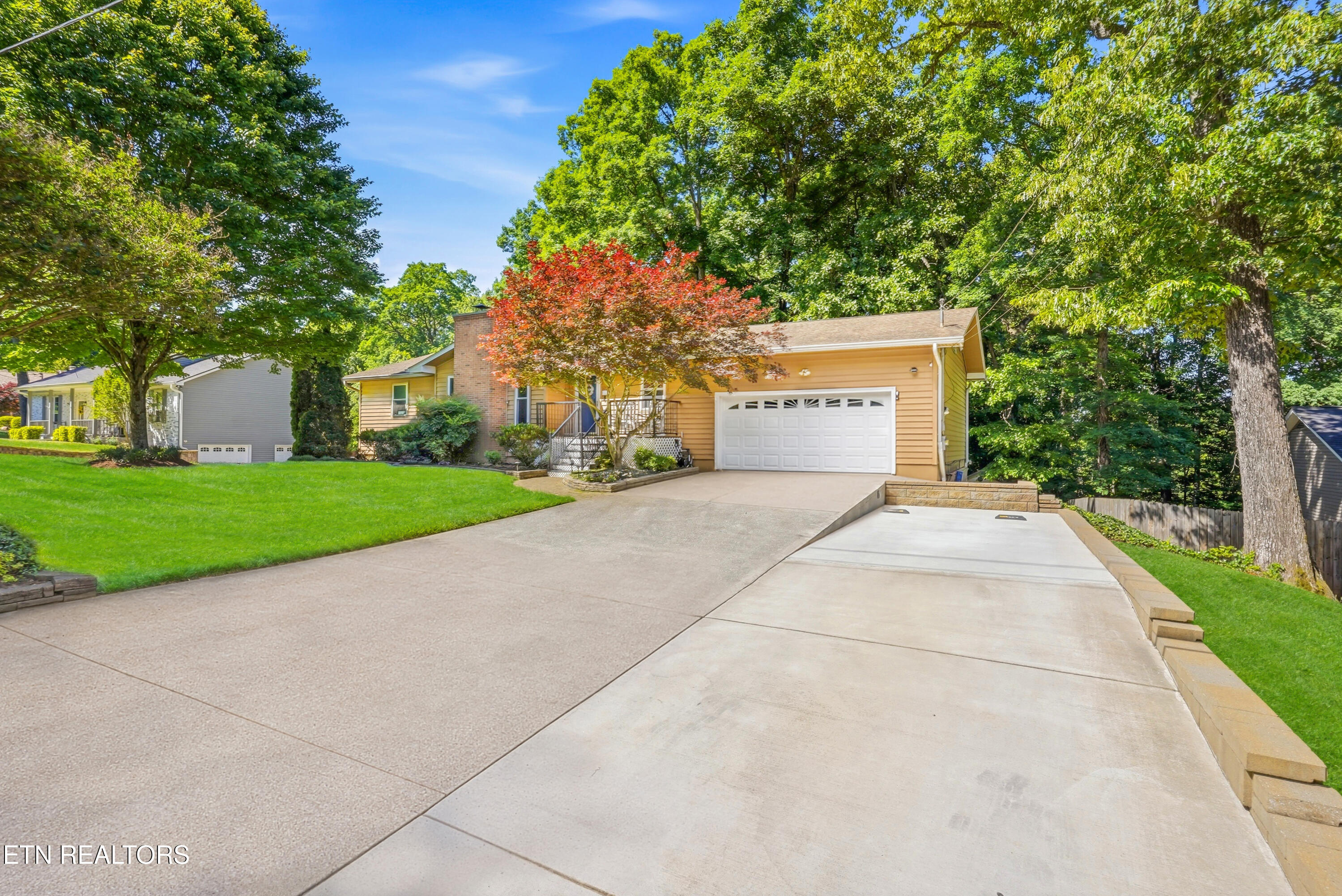 633 Banbury Road Knoxville, TN 37934 - Photo 3 of 41 633 Banbury Rd