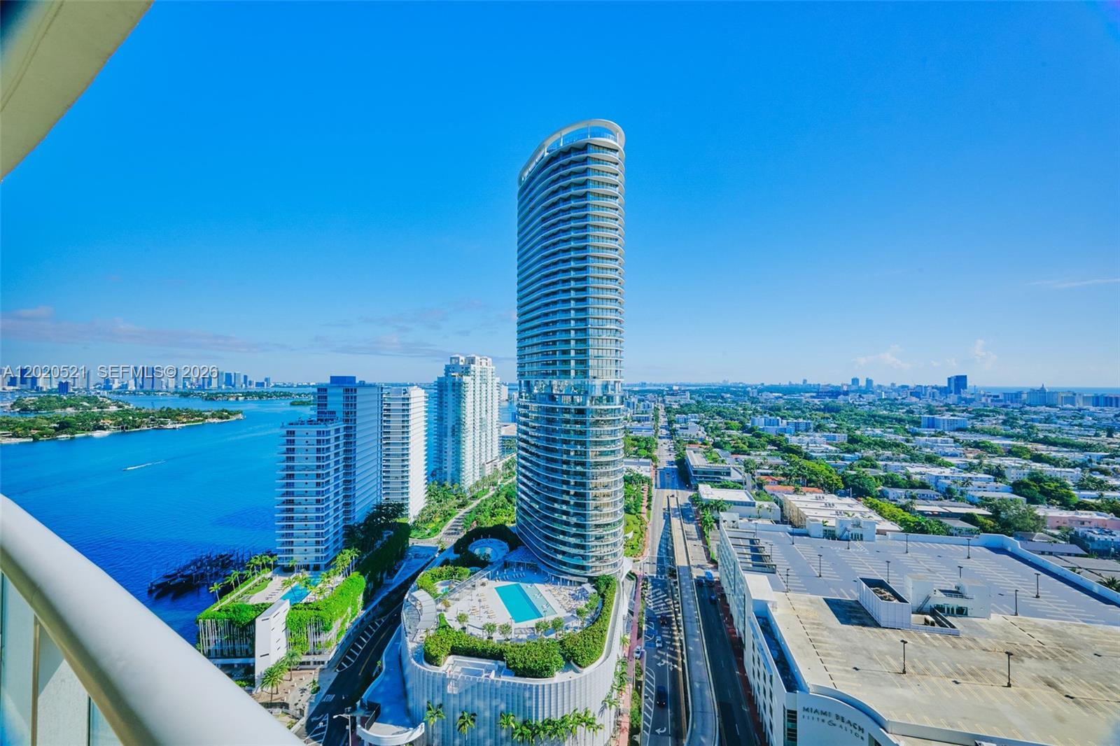 450 Alton Road, Unit 2810 Miami Beach, FL 33139 - Photo 21 of 29 Photo 21