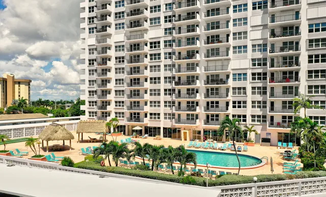 $245,000 | 405 North Ocean Boulevard, Unit 122, Pompano Beach, FL 33062