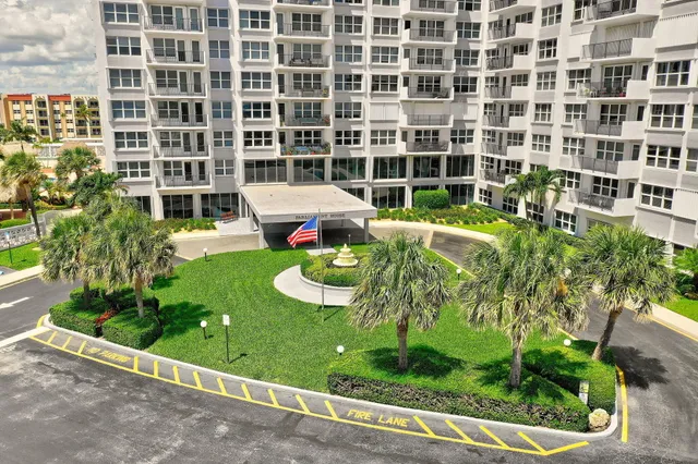 $245,000 | 405 North Ocean Boulevard, Unit 122, Pompano Beach, FL 33062