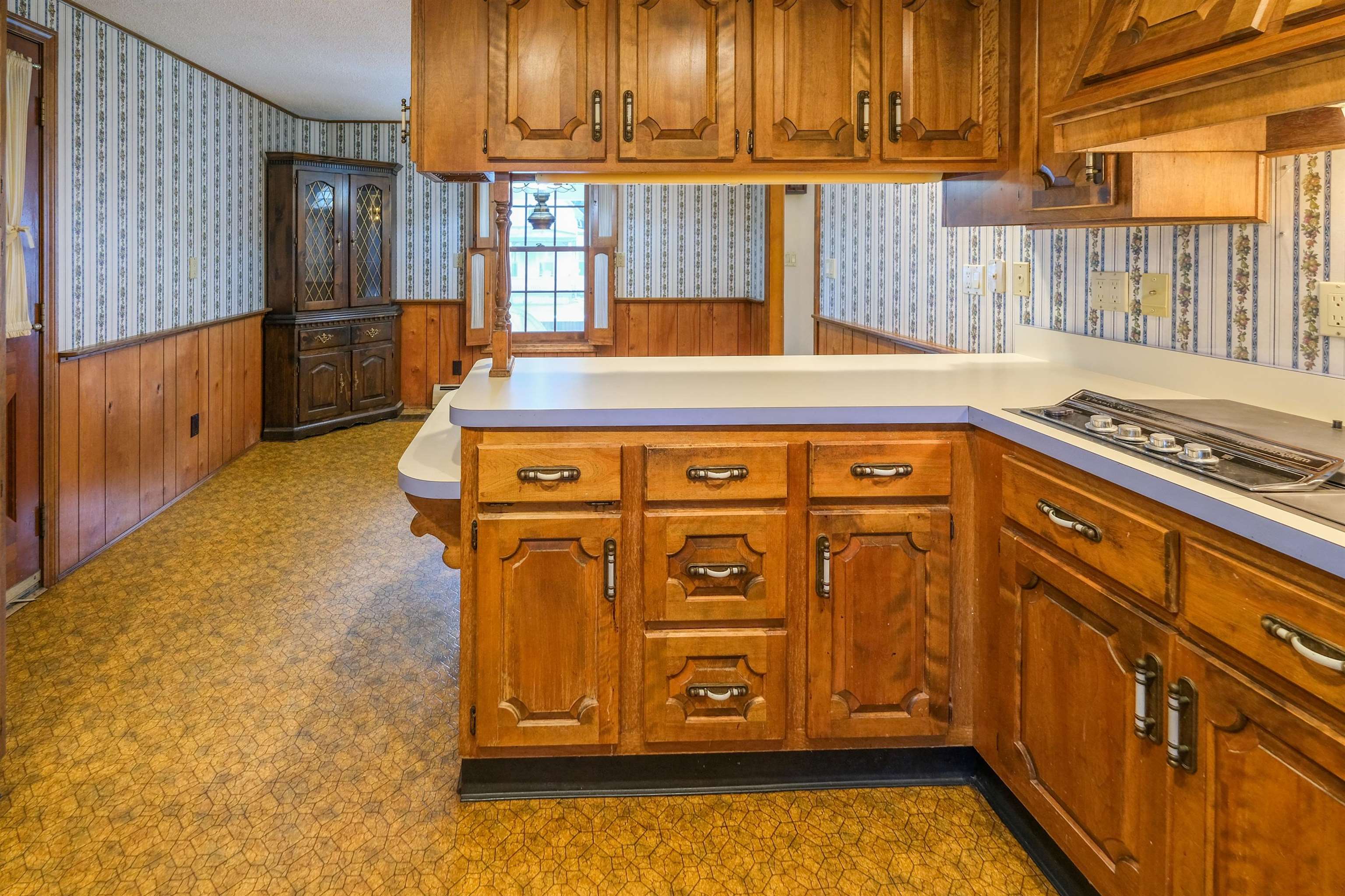 8 Meadow Street Ludlow, VT 05149 - Photo 11 of 55