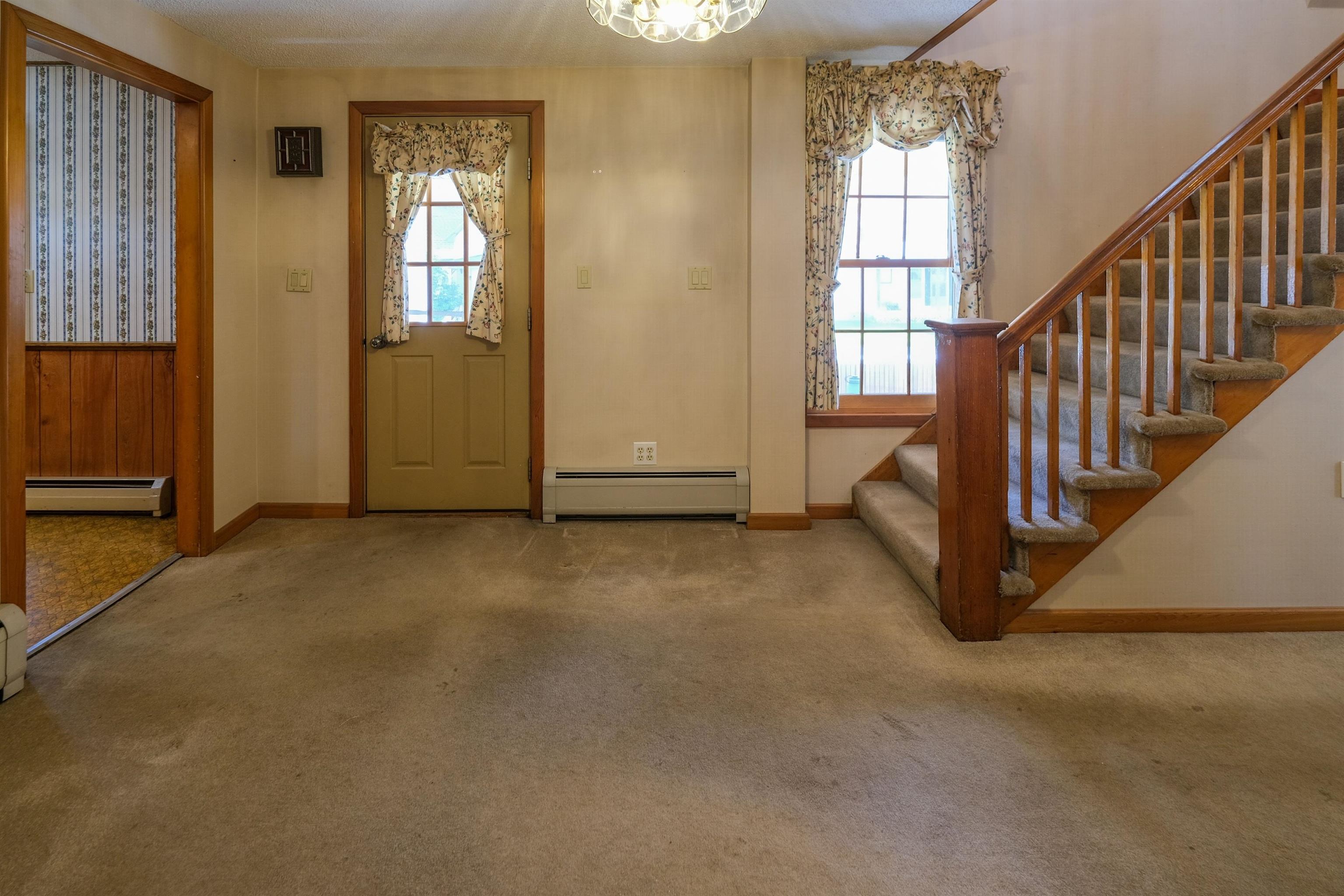 8 Meadow Street Ludlow, VT 05149 - Photo 12 of 55