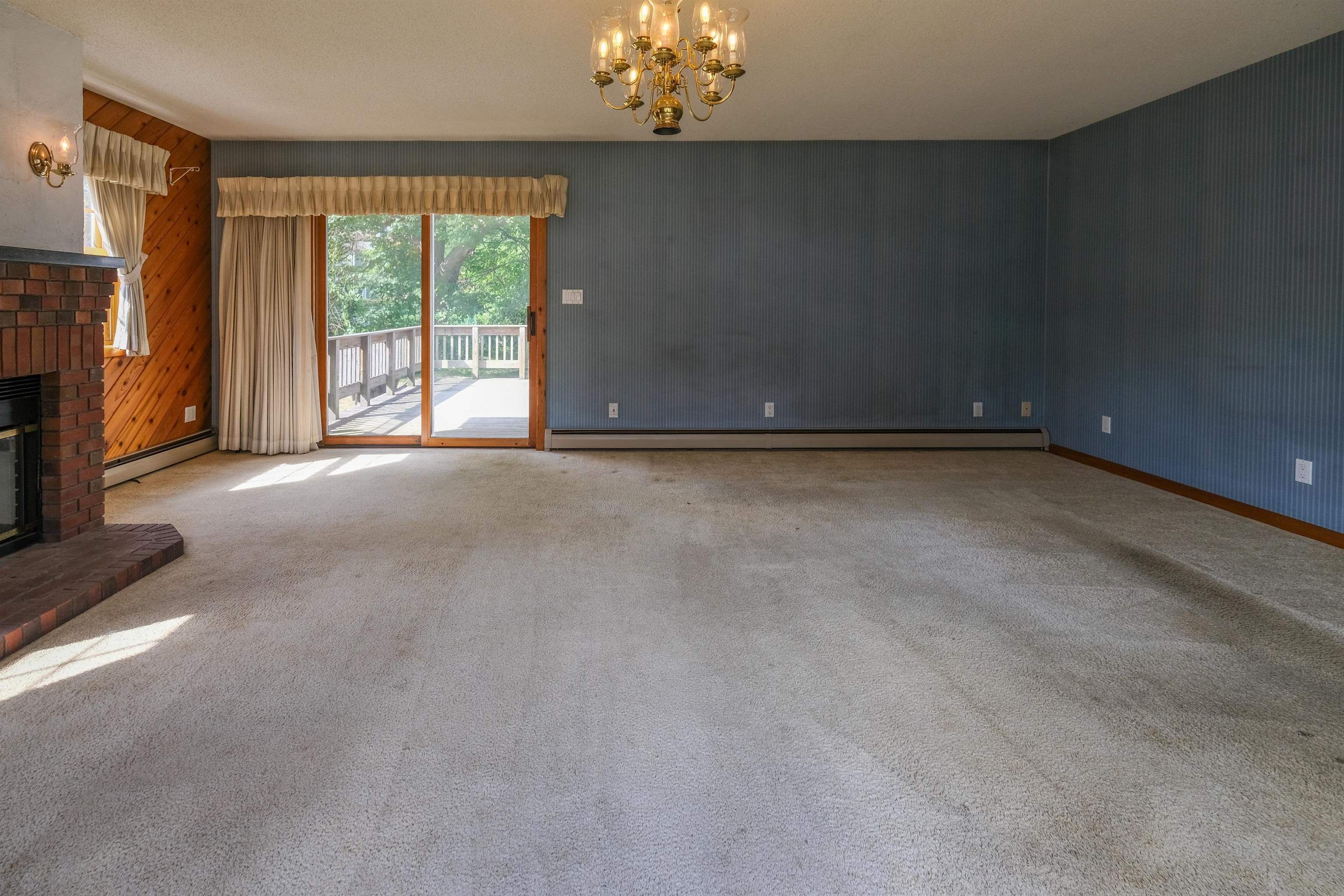 8 Meadow Street Ludlow, VT 05149 - Photo 5 of 55