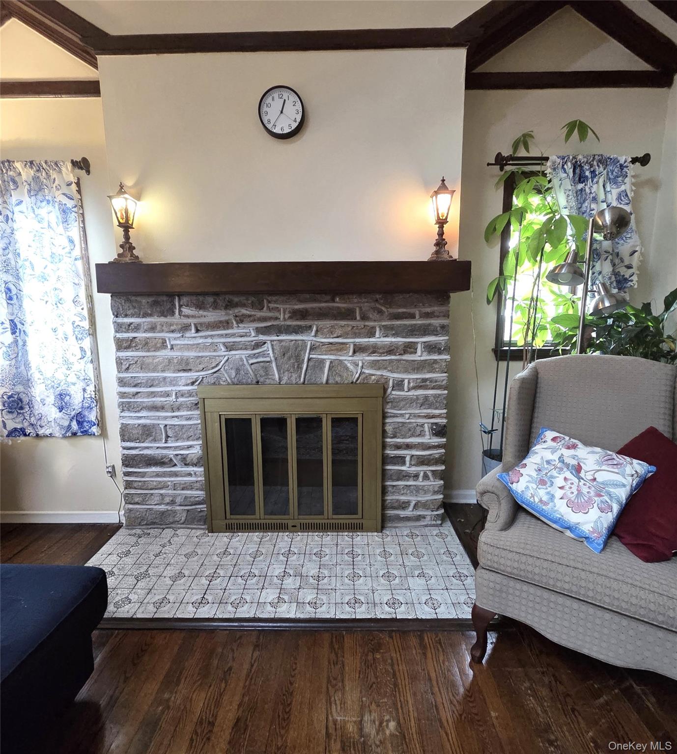 21 Norwood Road Yonkers, NY 10710 - Photo 9 of 29