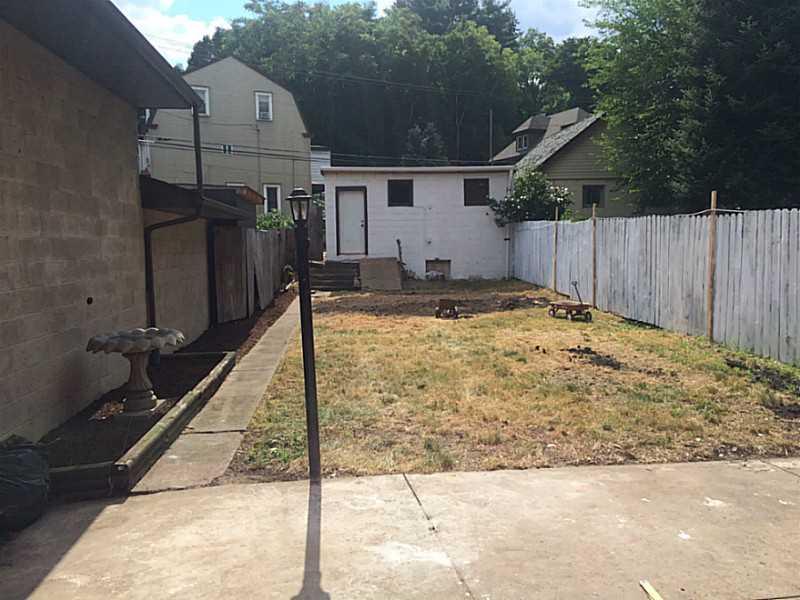 1407 Evergreen Road Pittsburgh, PA 15209 - Photo 17 of 21 Yard/Garden. fenced yard