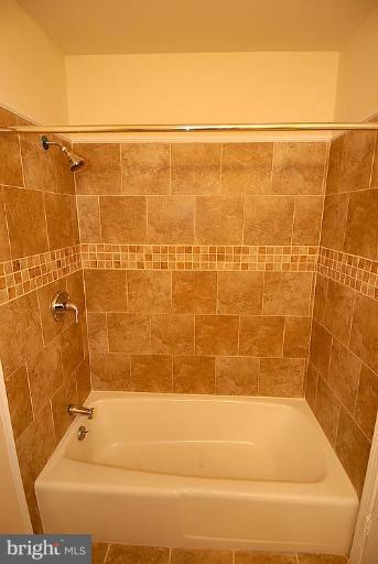 8901 Dangerfield Road Clinton, MD 20735 - Photo 19 of 25 Bath