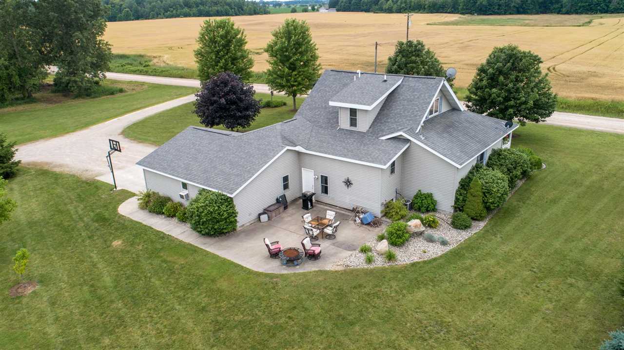 1240 North Vandecar Road Mount Pleasant, MI 48858 - Photo 9 of 23 1889536-8.JPG