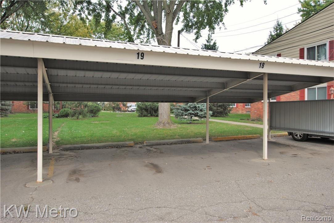 729 West Maple Road Clawson, MI 48017 - Photo 26 of 29 Carport