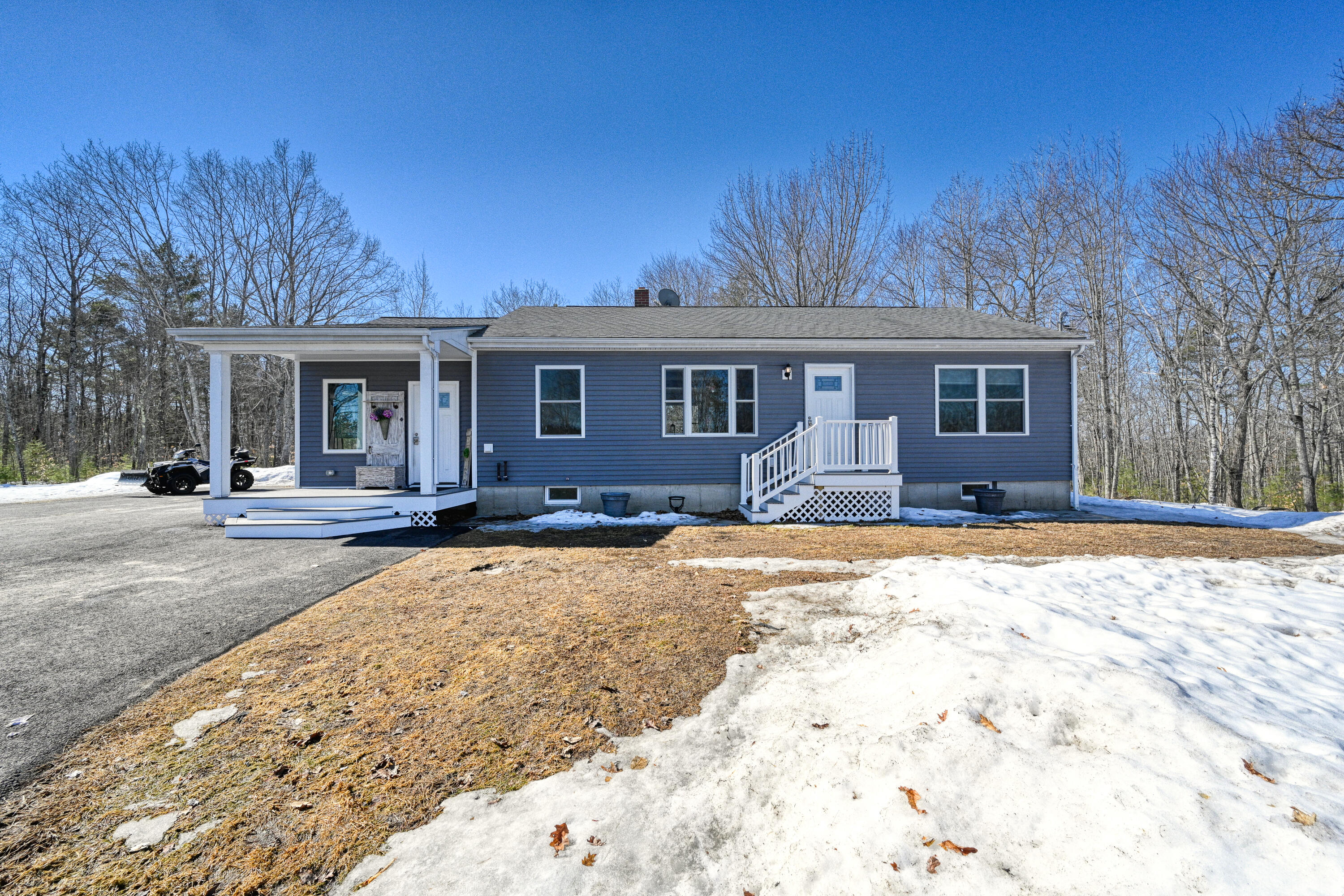 35 Pierce Road Oxford, ME 04270 - Photo 2 of 50 110404gr-102