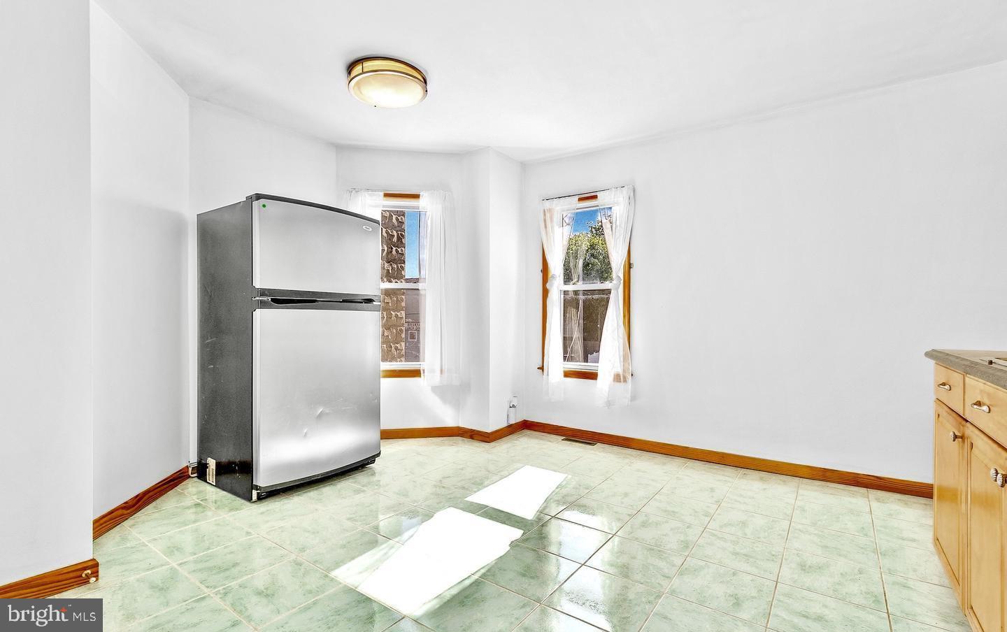 117 South Pavilion Avenue Riverside, NJ 08075 - Photo 6 of 28 Gallery Image 6