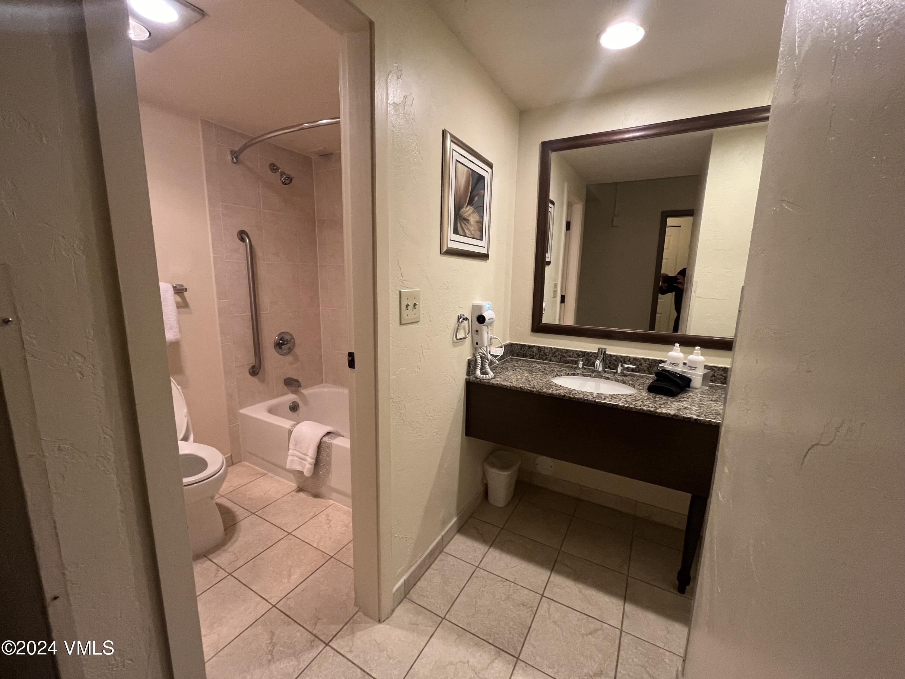 1020 Vail View Drive, Unit 220815 Vail, CO 81657 - Photo 7 of 18 primary bath