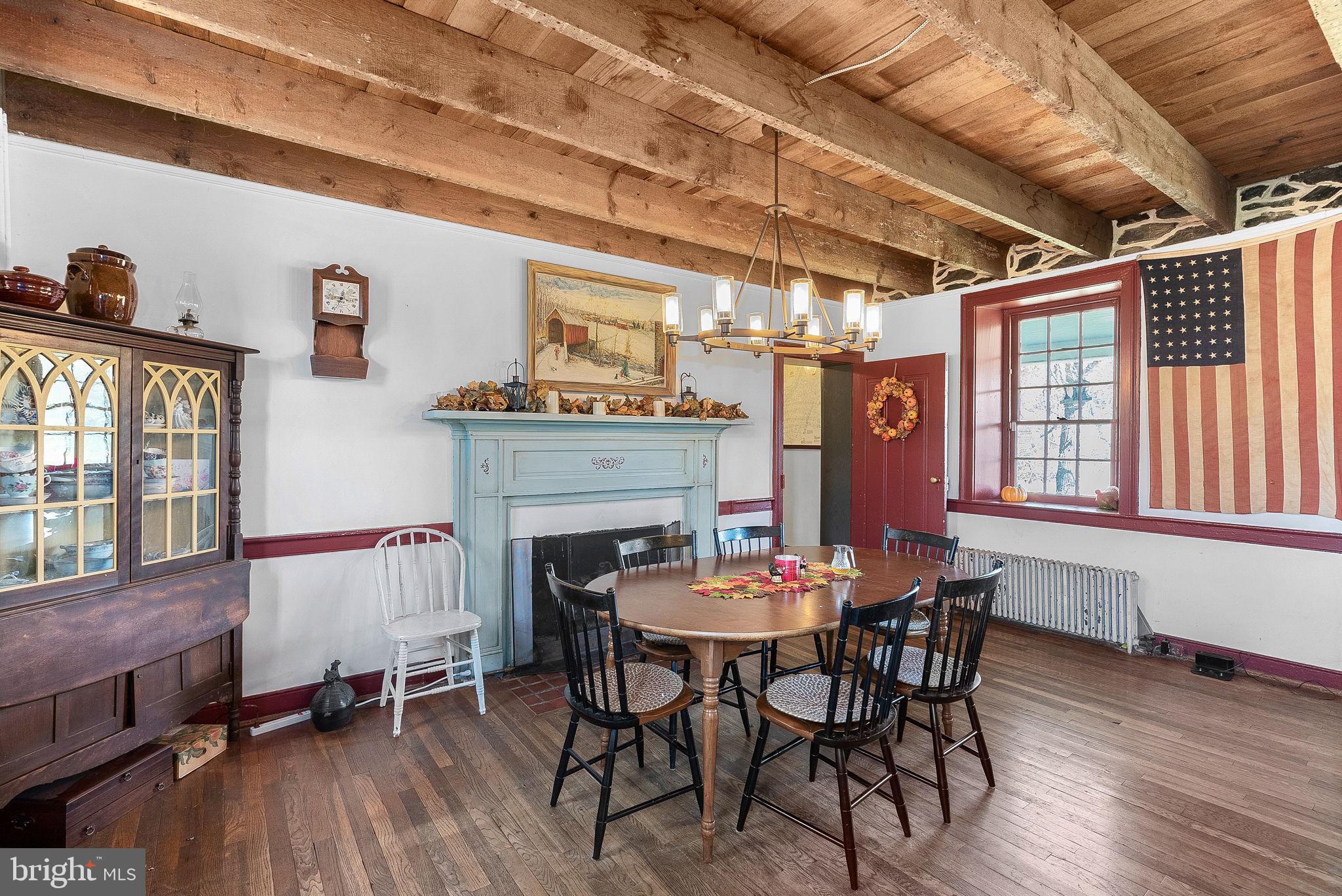 38834 Eudora Lane Hamilton, VA 20158 - Photo 30 of 98 Dining area in kitchen