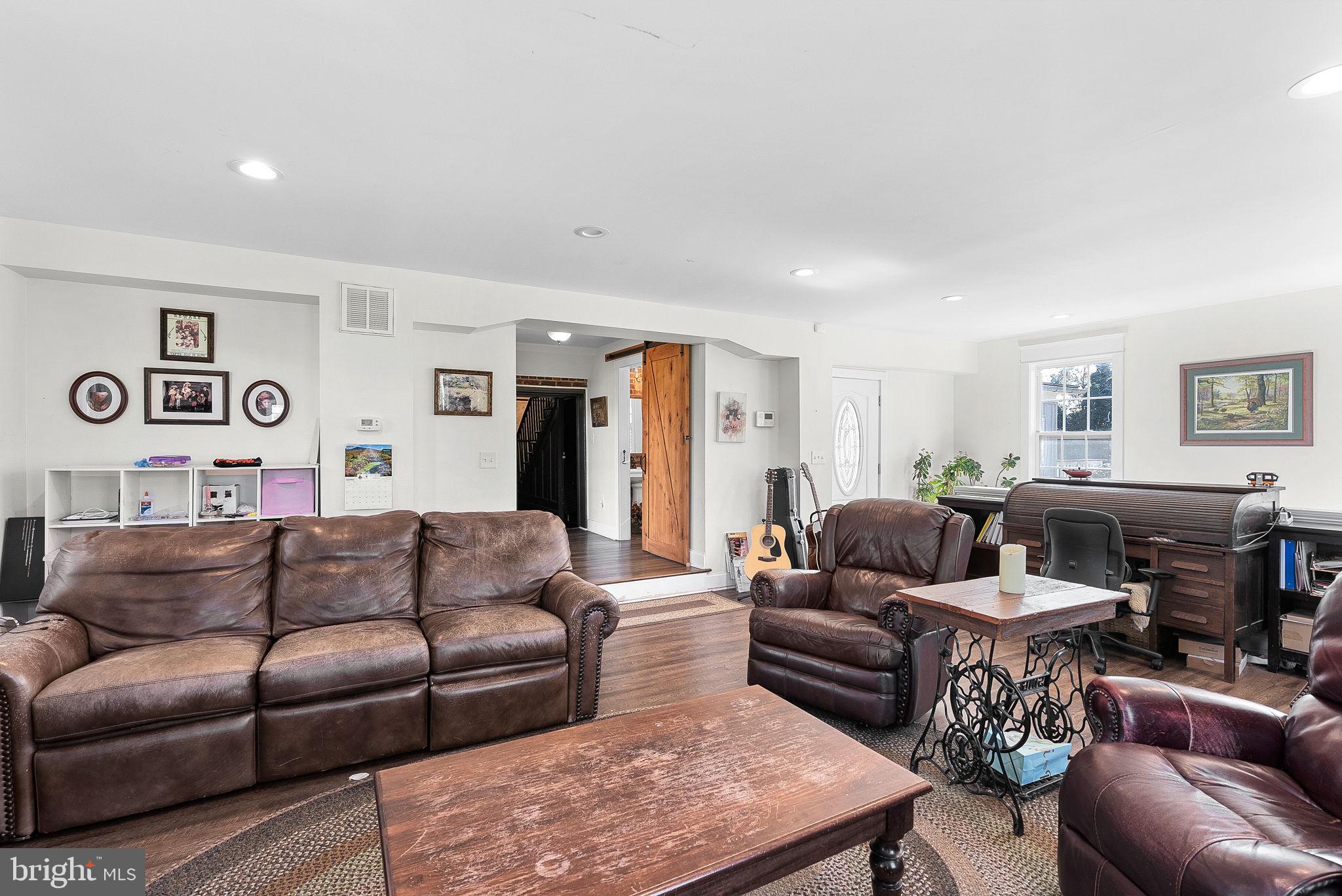 38834 Eudora Lane Hamilton, VA 20158 - Photo 38 of 98 Great room