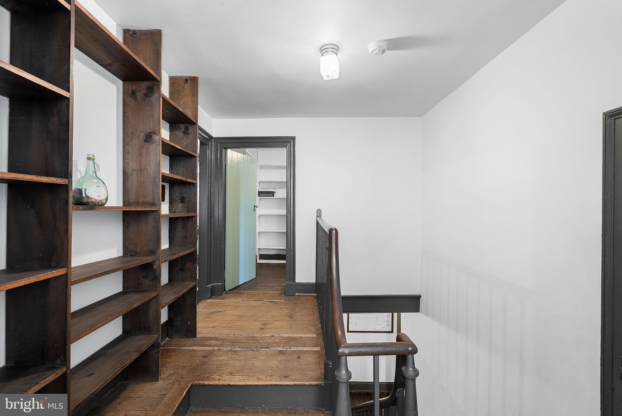 38834 Eudora Lane Hamilton, VA 20158 - Photo 40 of 98 Bedroom level hall