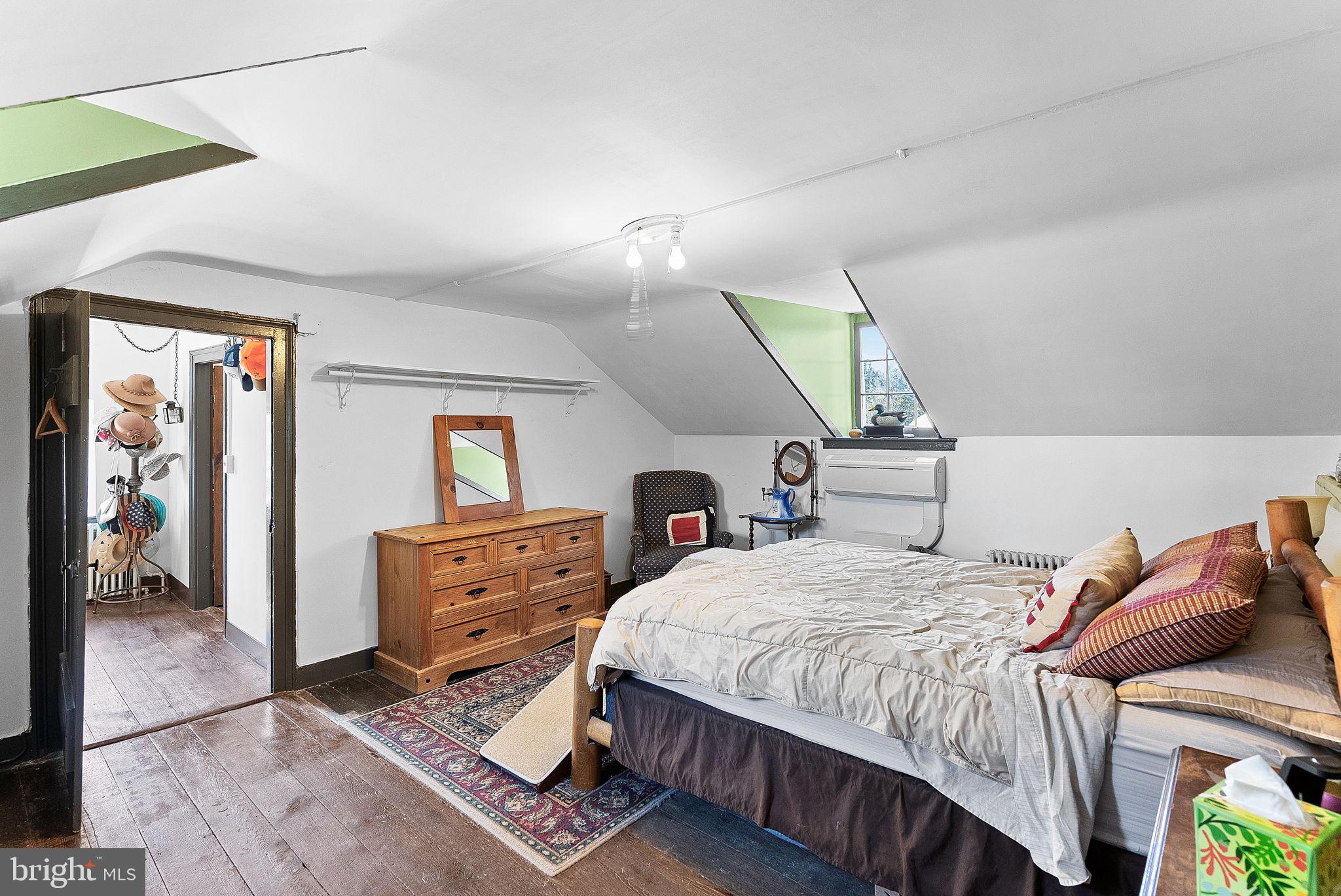 38834 Eudora Lane Hamilton, VA 20158 - Photo 42 of 98 Primary bedroom