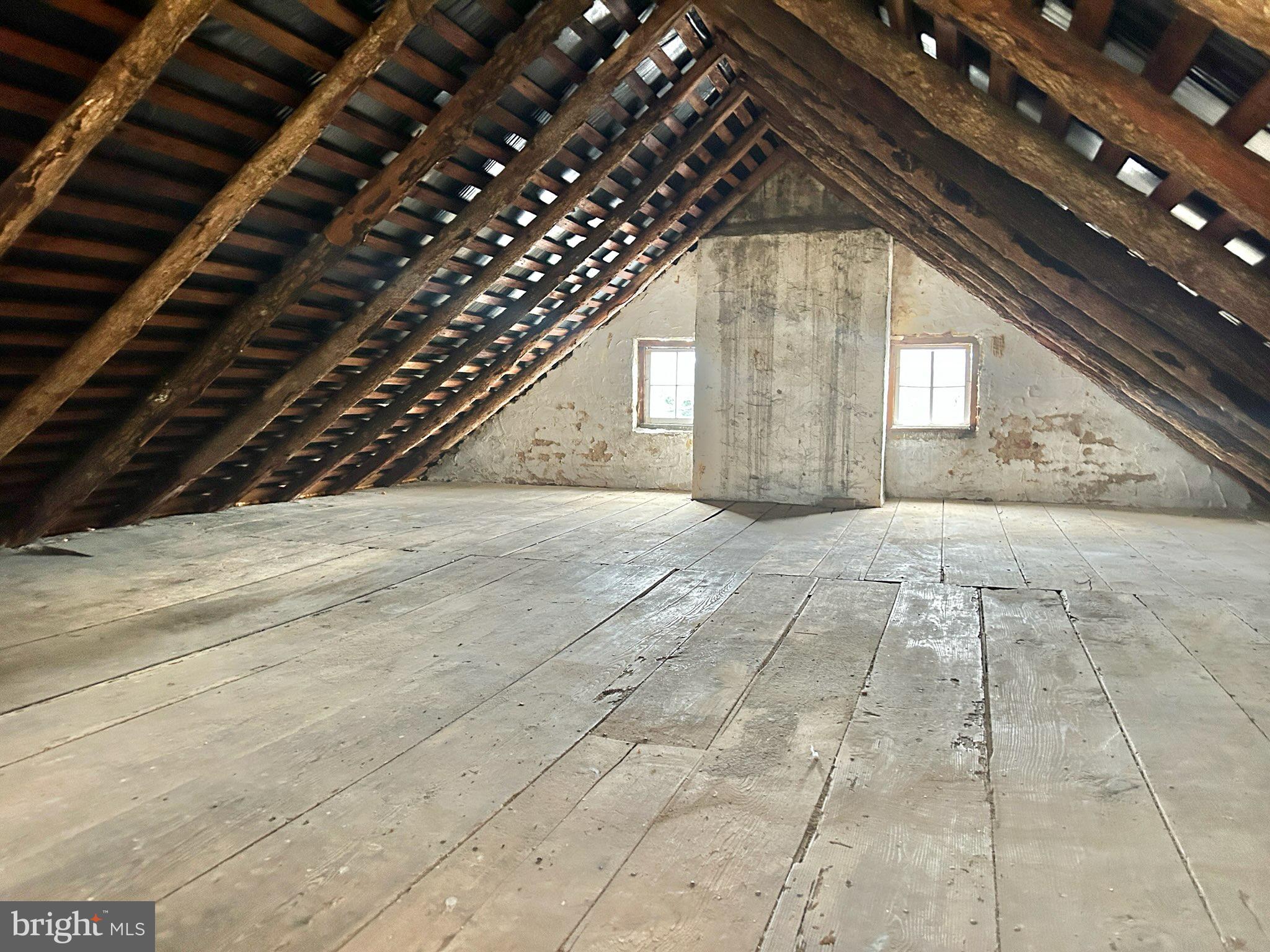 38834 Eudora Lane Hamilton, VA 20158 - Photo 60 of 98 Attic