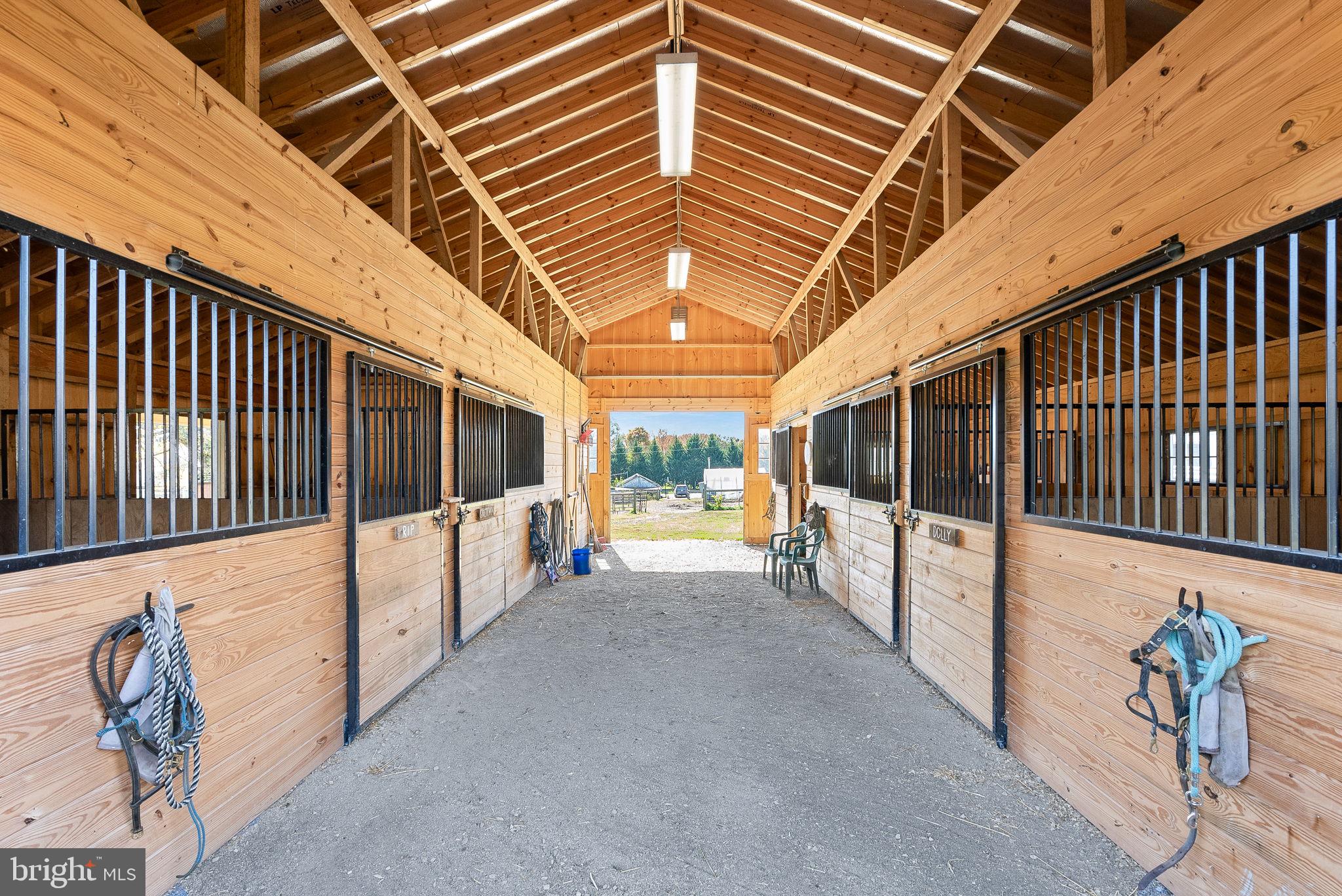 38834 Eudora Lane Hamilton, VA 20158 - Photo 65 of 98 5 stall barn built in 2023